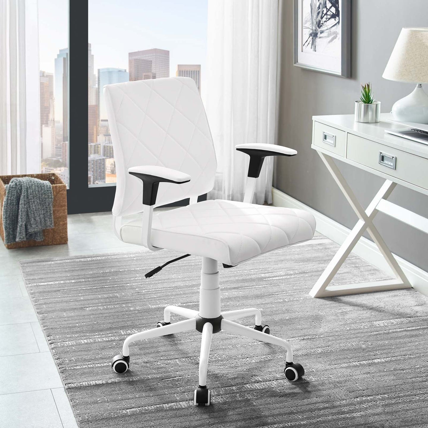 Lattice Vinyl Office Chair, White